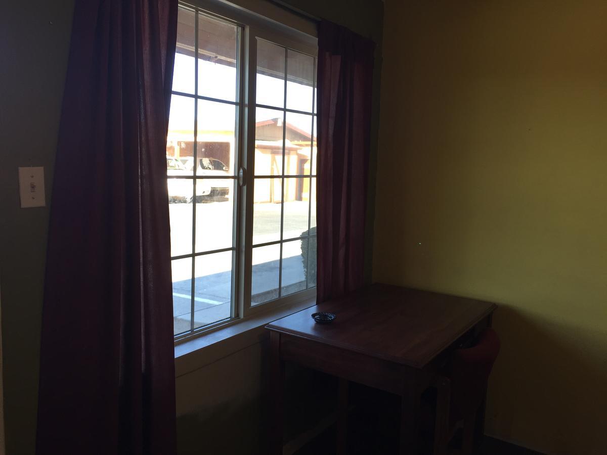 Black Horse Motel Apple Valley Extérieur photo